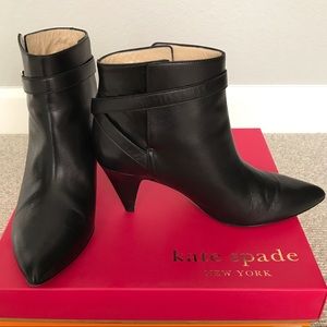 Kate Spade Yillie pointy toe bootie *sz 7 fits 6.5
